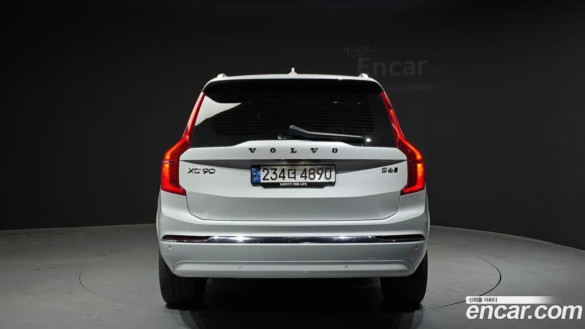 Volvo XC90 2023 из KR, фото 4