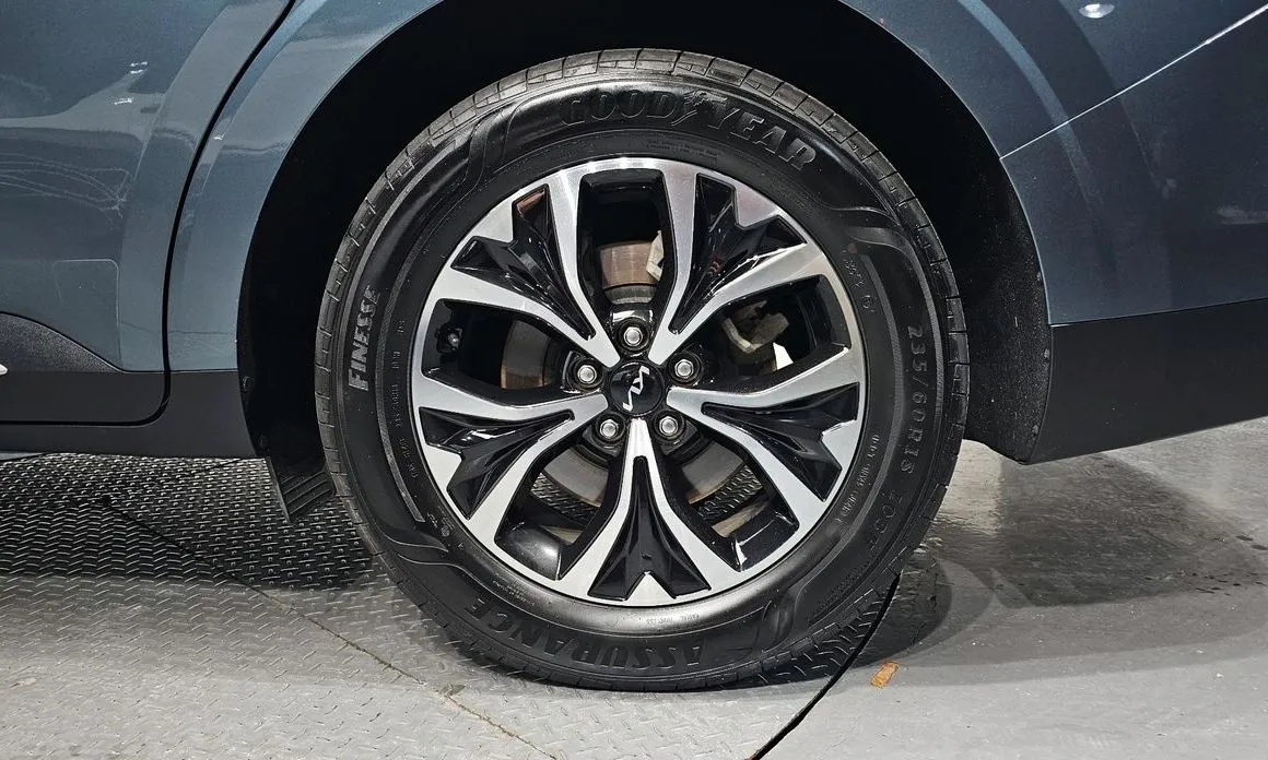 Kia Carnival 2023 из KR, фото 8