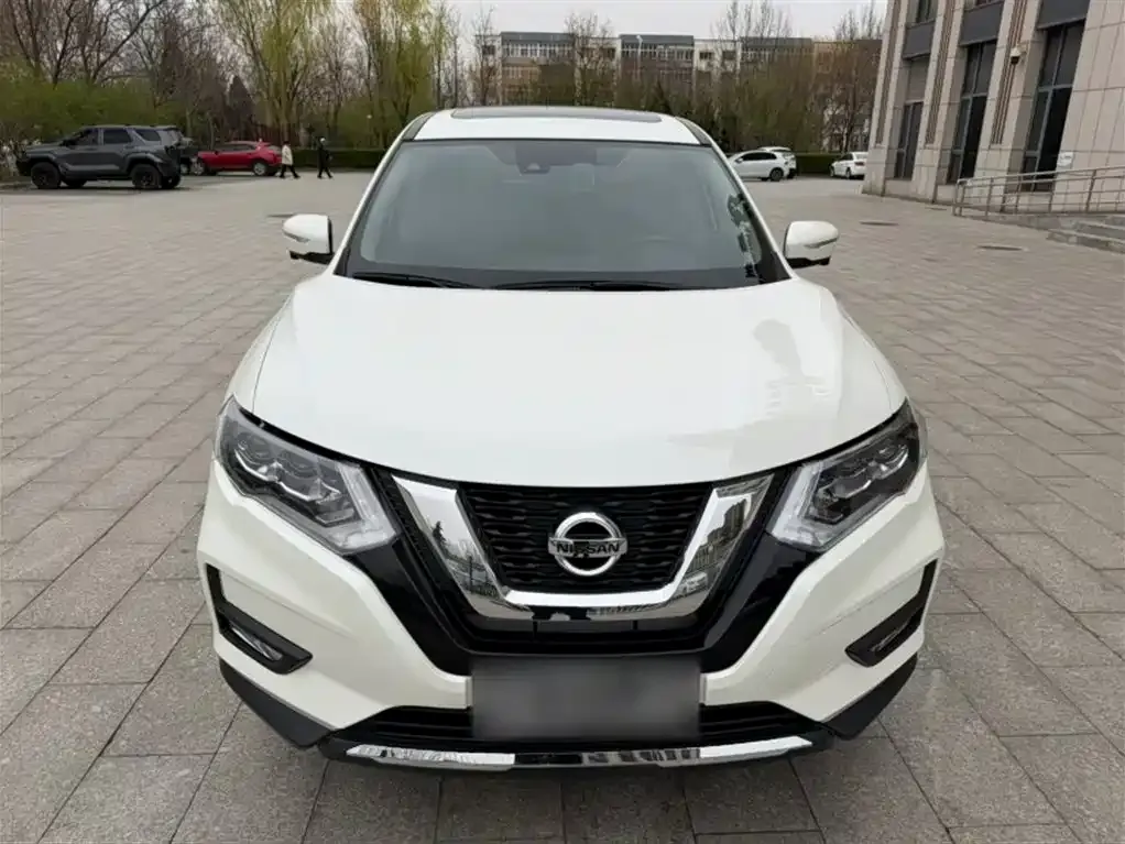 Nissan X-Trail — фото 10