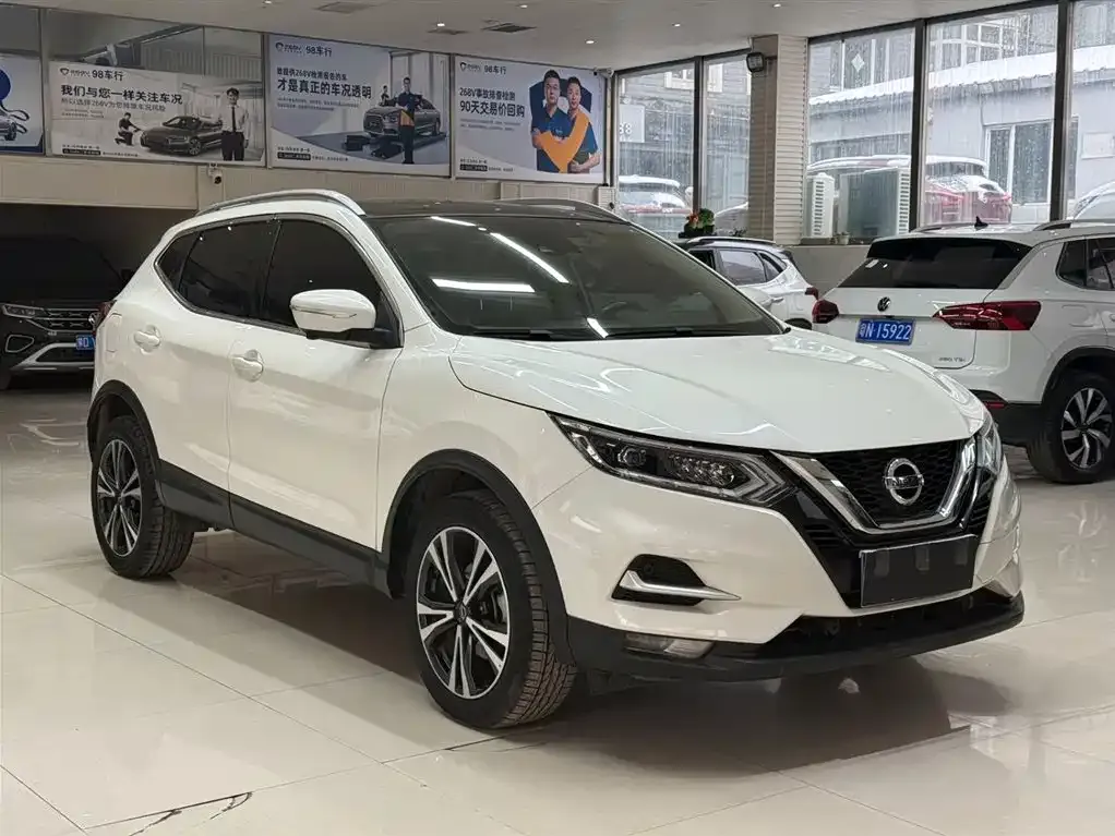 Nissan Qashqai — фото 7