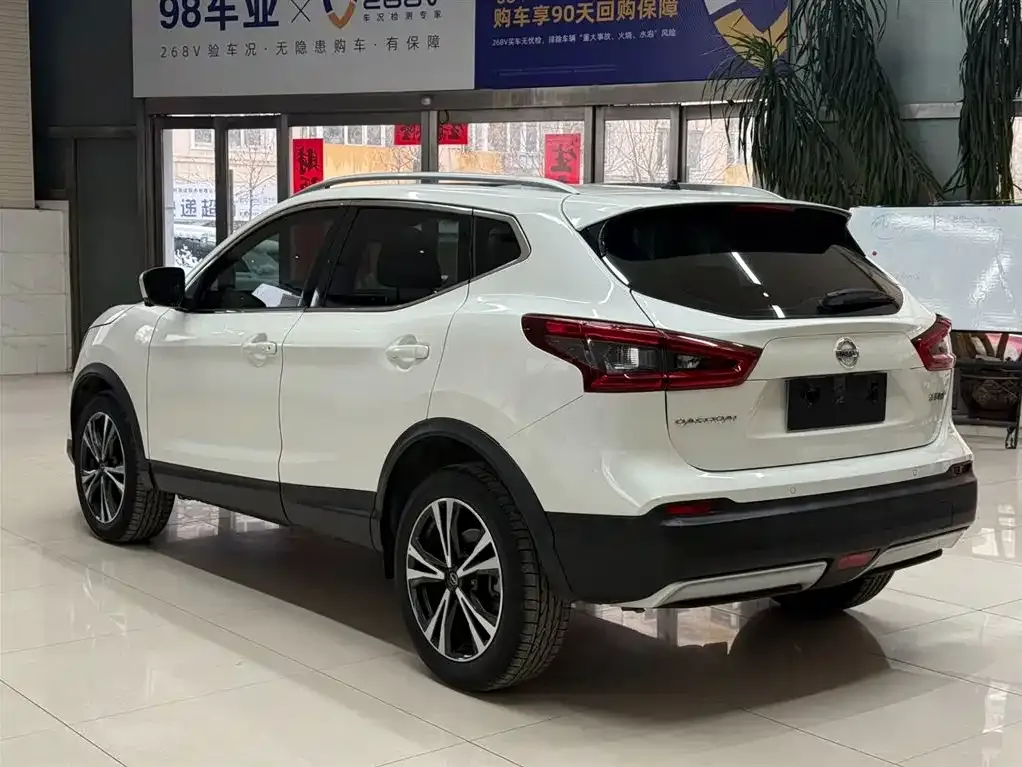 Nissan Qashqai — фото 2