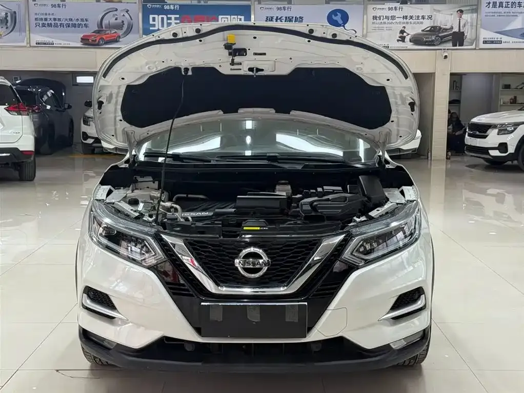 Nissan Qashqai — фото 6