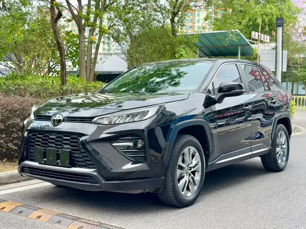 Toyota Wildlander — фото 1