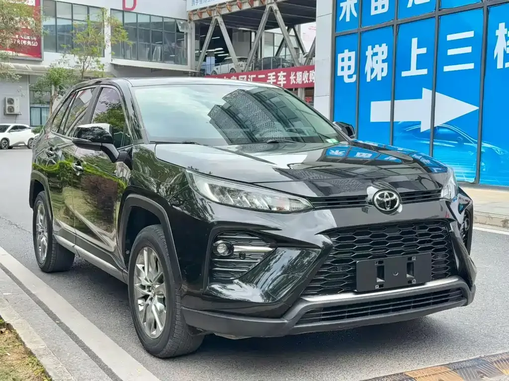 Toyota Wildlander — фото 7