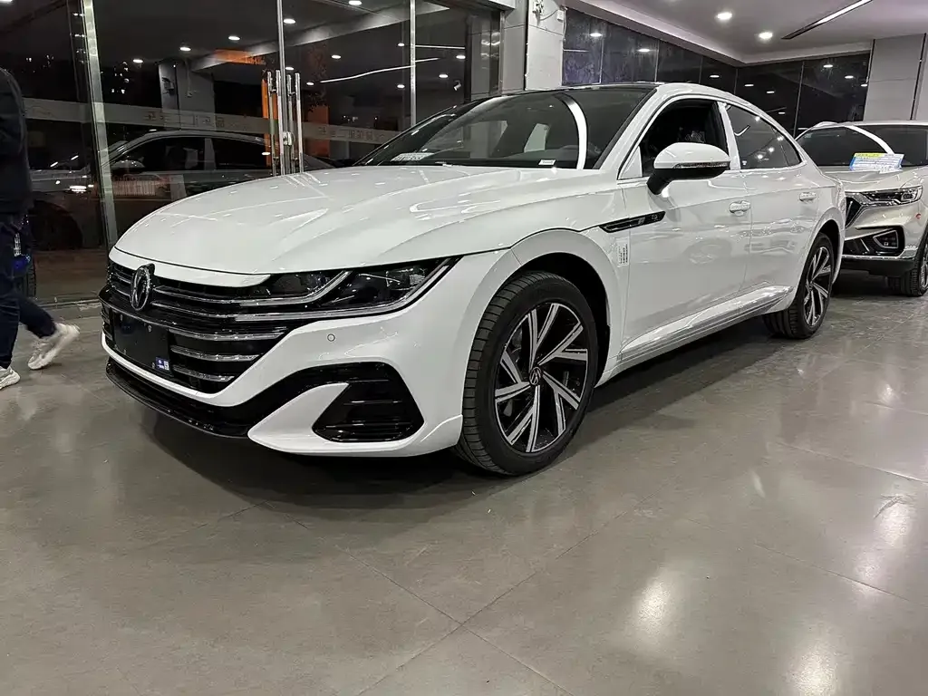 Volkswagen CC — фото 1