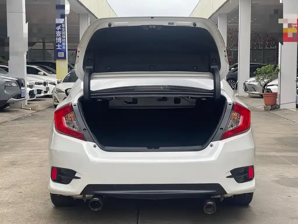 Honda Civic — фото 5