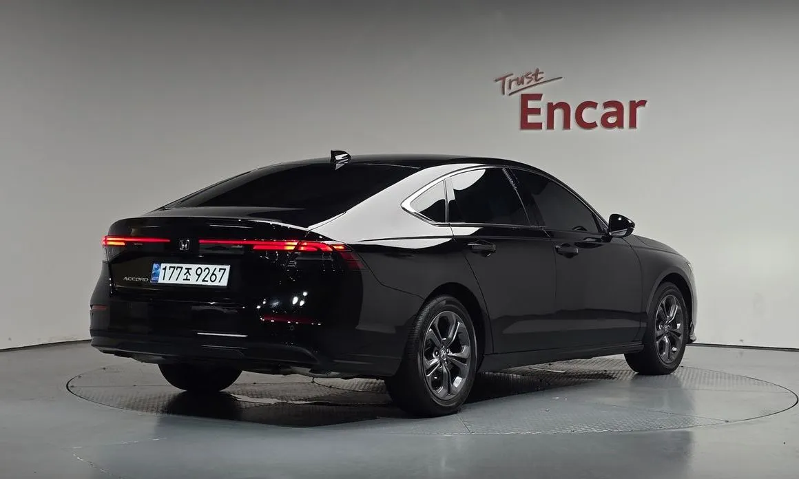Honda Accord — фото 4