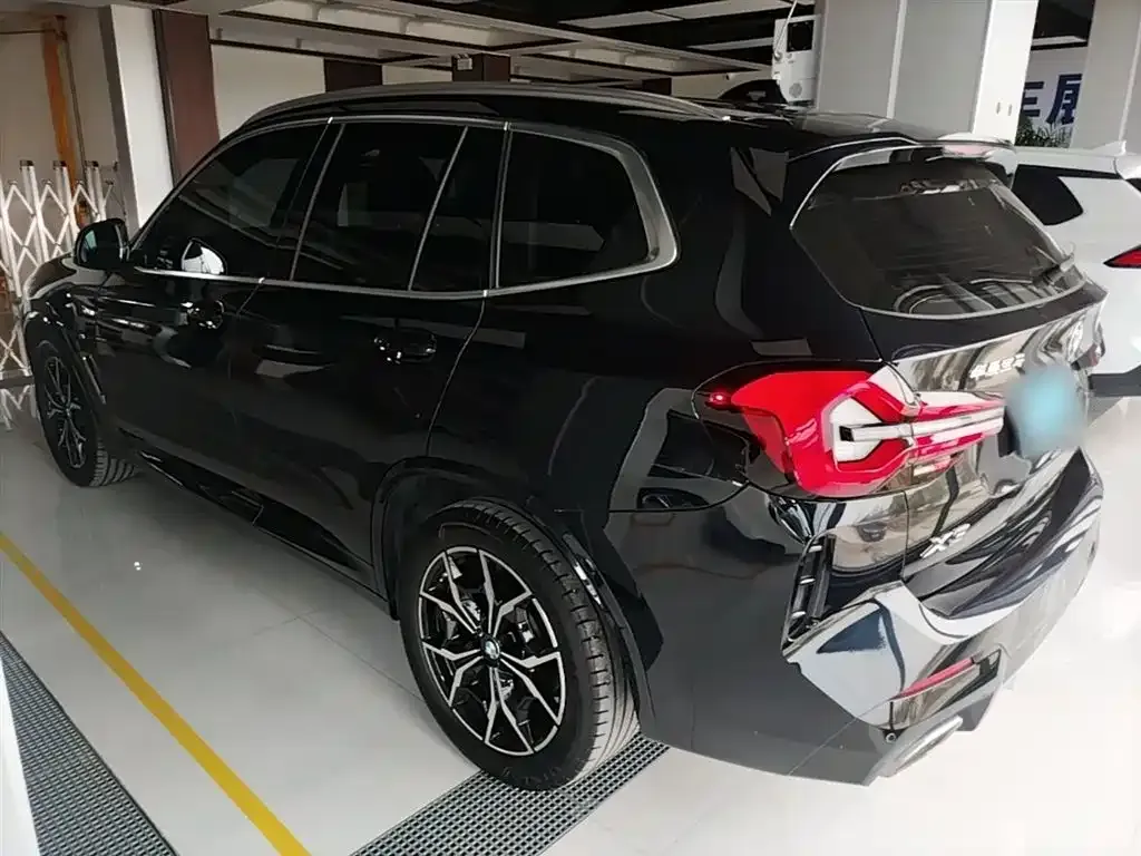 BMW X3 — фото 10