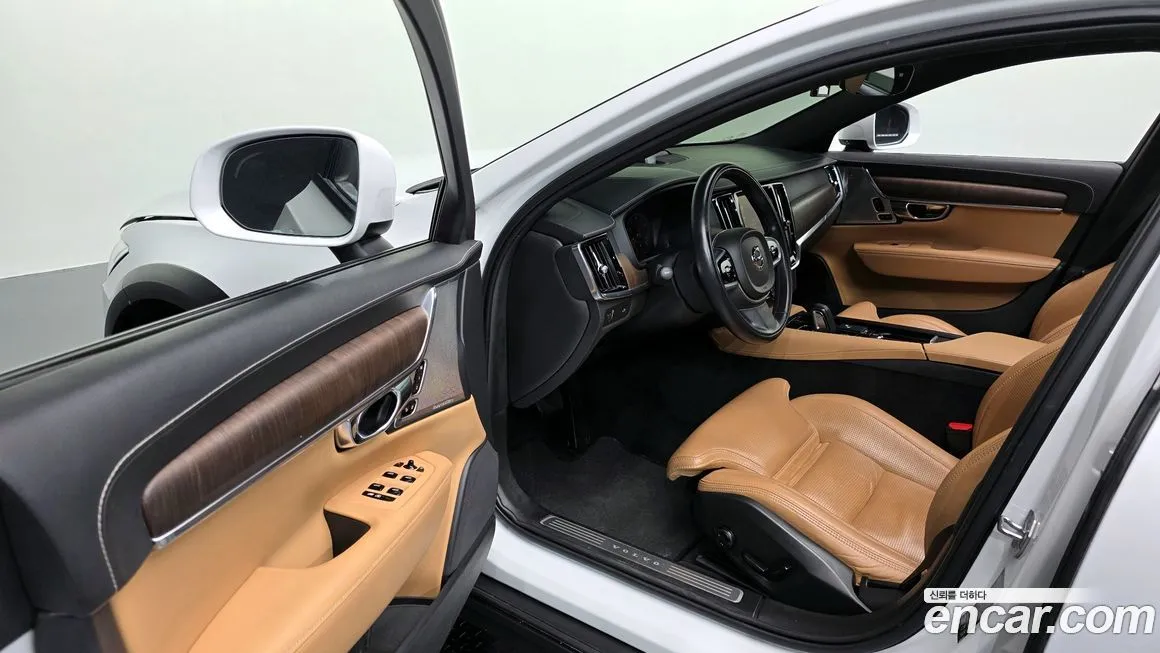 Volvo V90 2021 из KR, фото 9