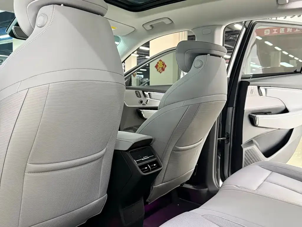 Buick E5 2023 из CN, фото 10