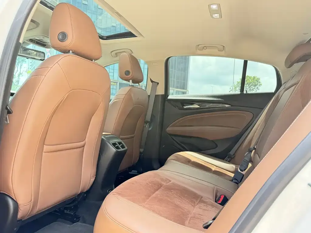 Buick Regal 2023 из CN, фото 6