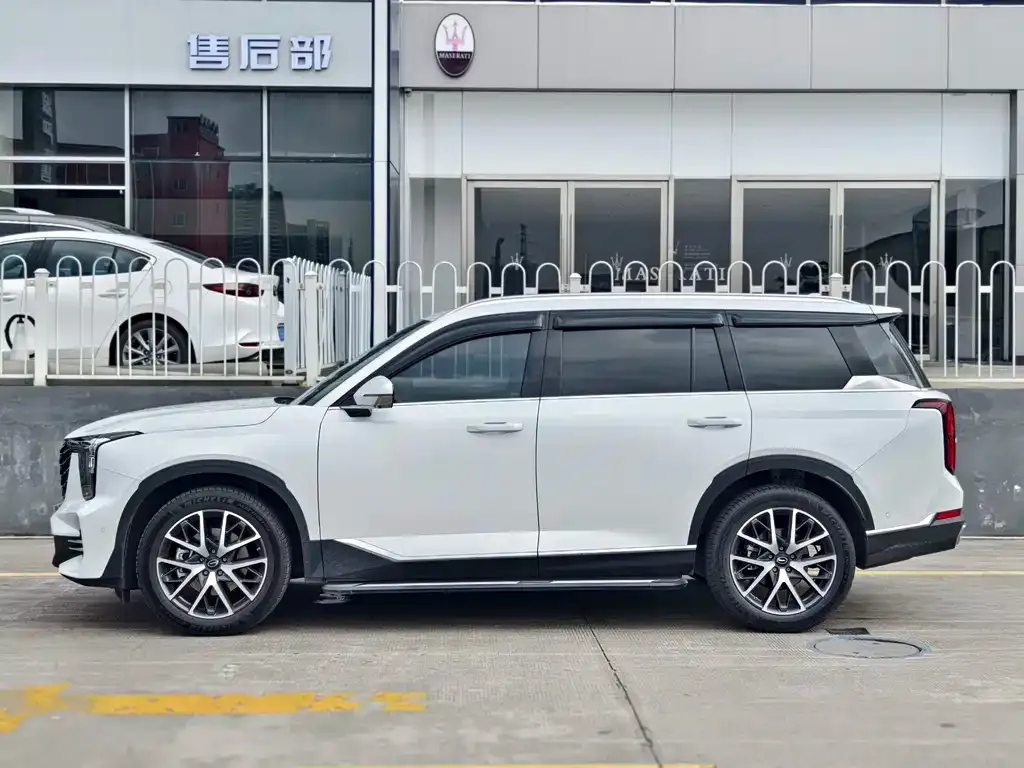 GAC Motor Trumpchi GS8 — фото 10