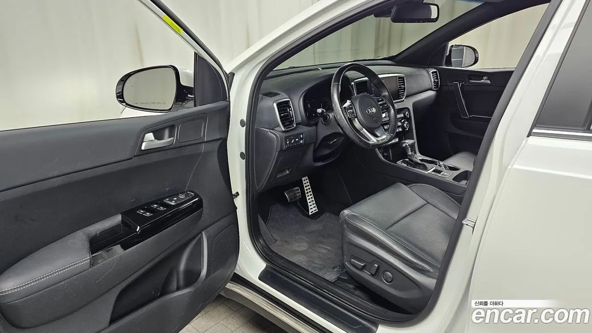 Kia Sportage — фото 6