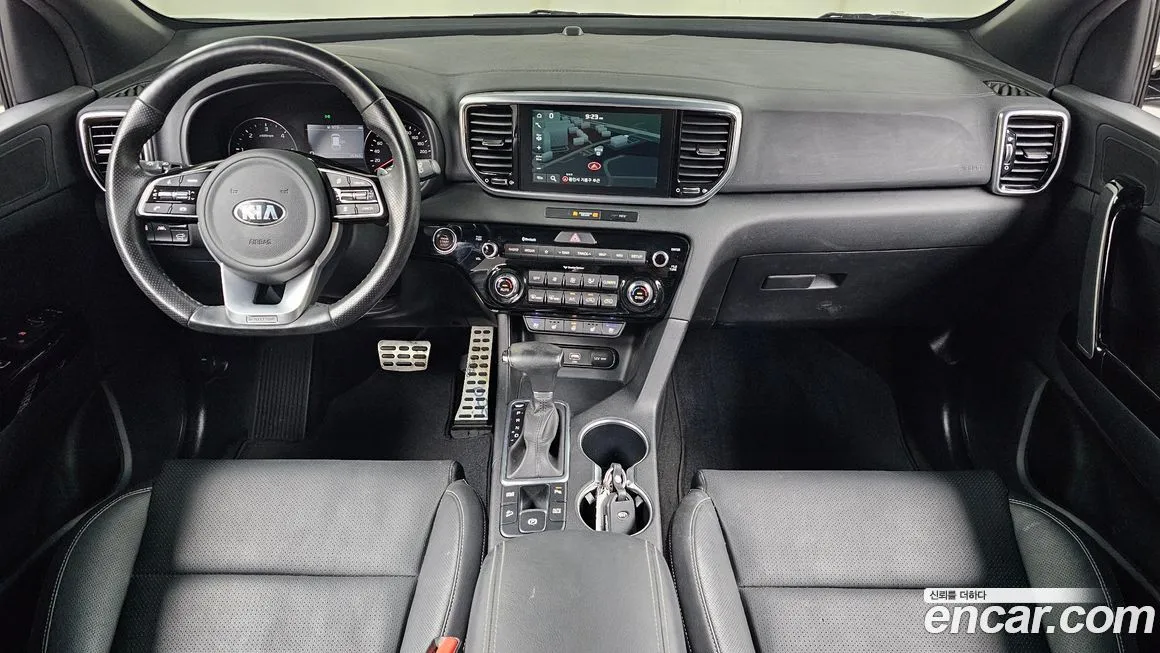 Kia Sportage — фото 8