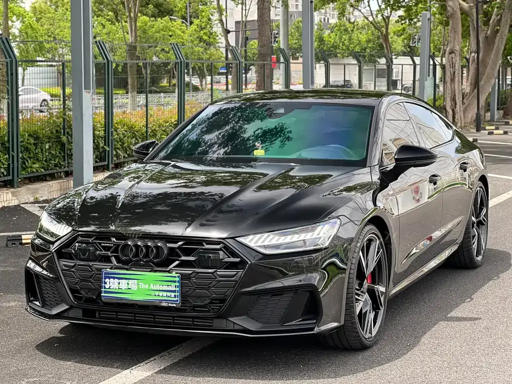 Audi A7 — фото 1