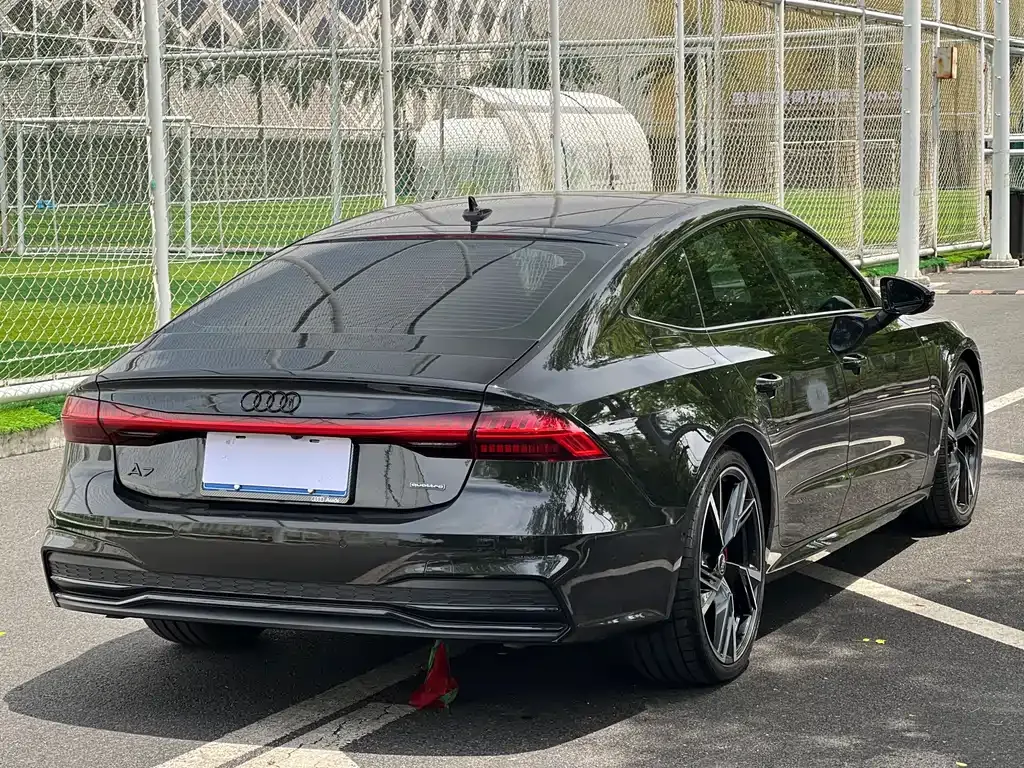 Audi A7 — фото 9