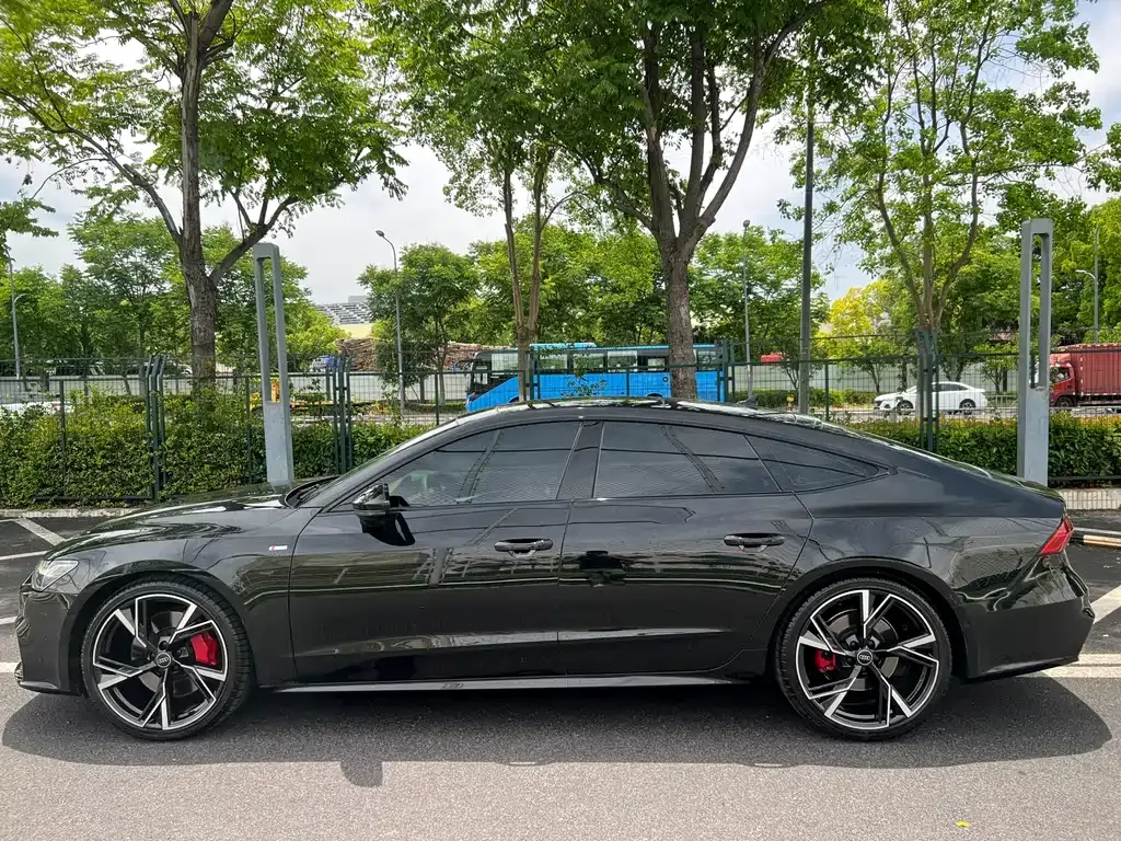 Audi A7 — фото 7