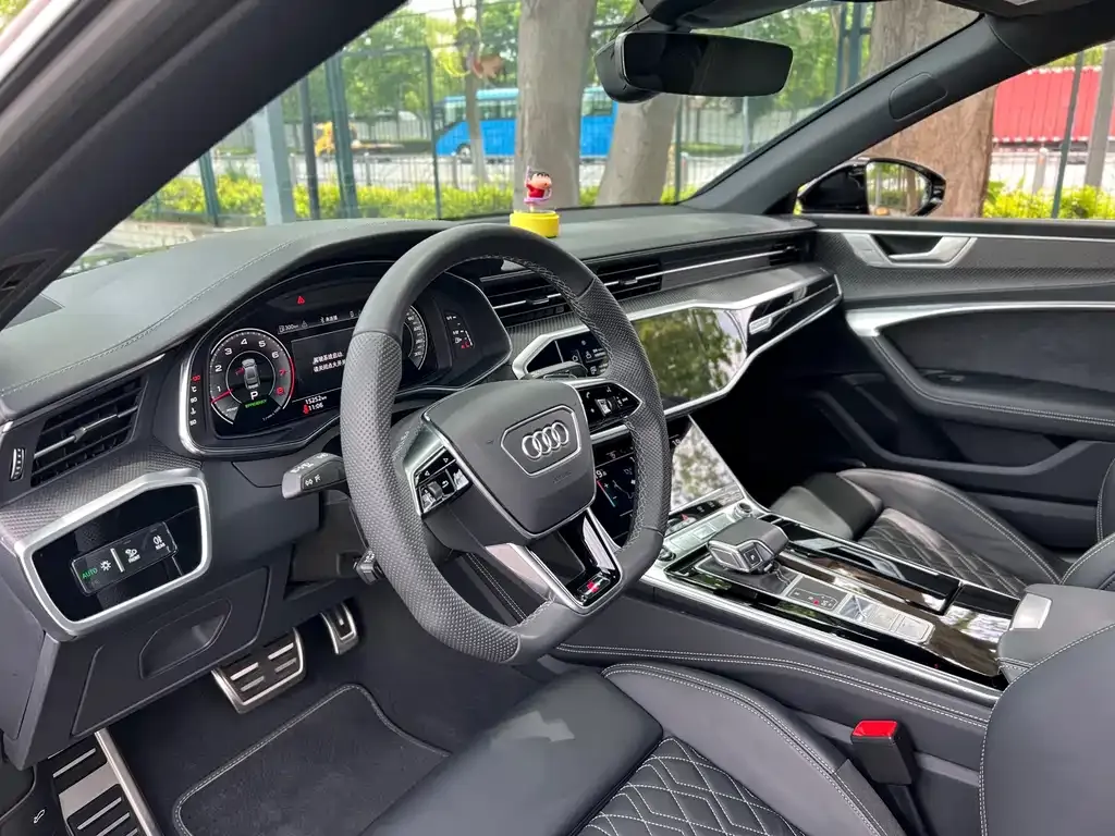 Audi A7 — фото 10