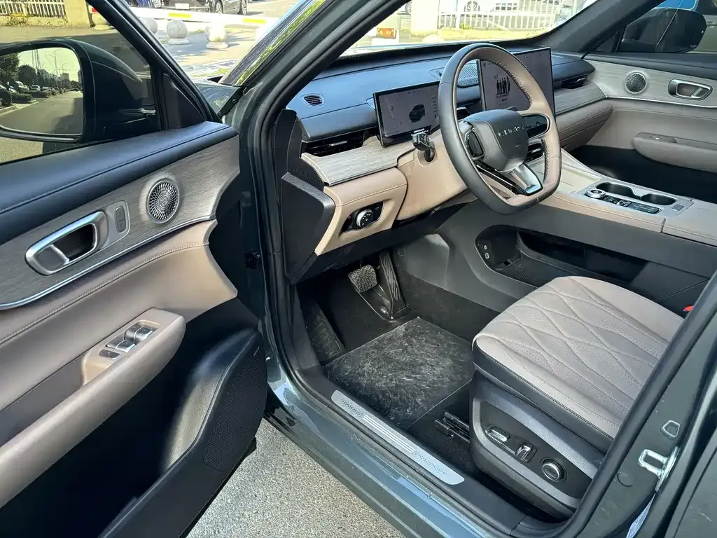 Chery Tiggo 8 PLUS — фото 8