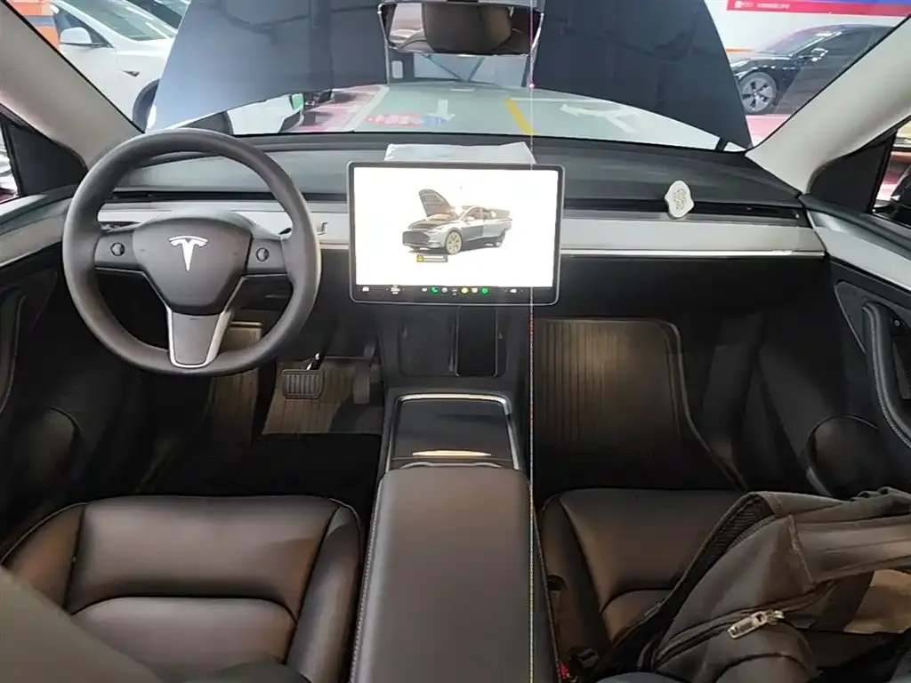 Tesla Model Y 2024 из CN, фото 7