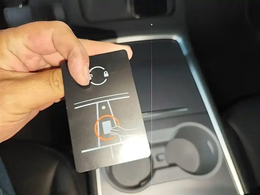 Tesla Model Y 2024 из CN, фото 4