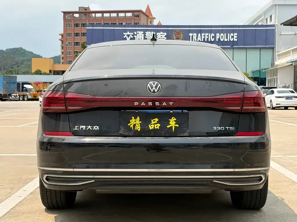 Volkswagen Passat — фото 3