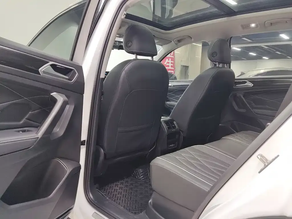 Volkswagen Tiguan L 2022 из CN, фото 7
