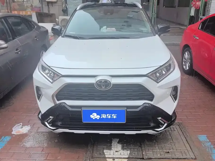 Toyota RAV4 2024 из CN, фото 5