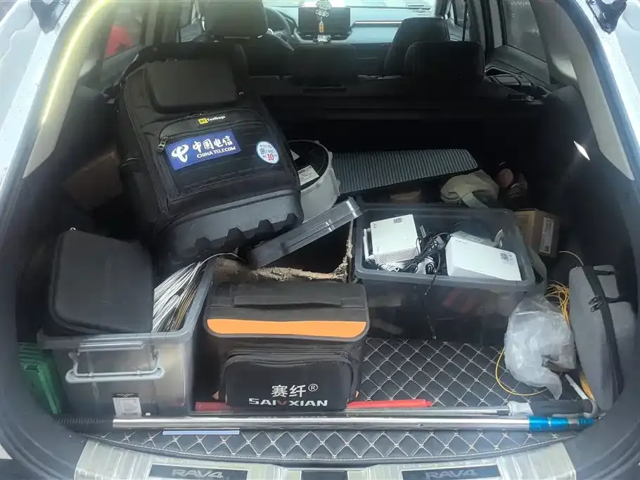 Toyota RAV4 2024 из CN, фото 8