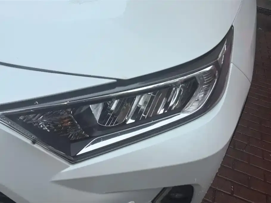 Toyota RAV4 2024 из CN, фото 3