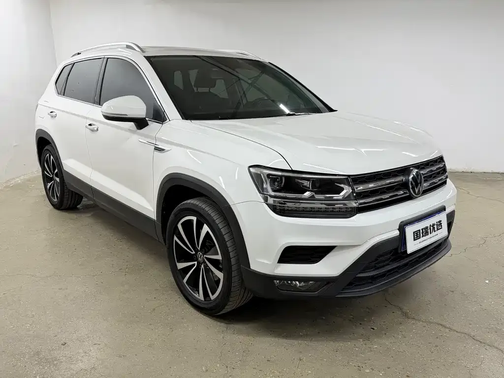 Volkswagen Tharu — фото 8