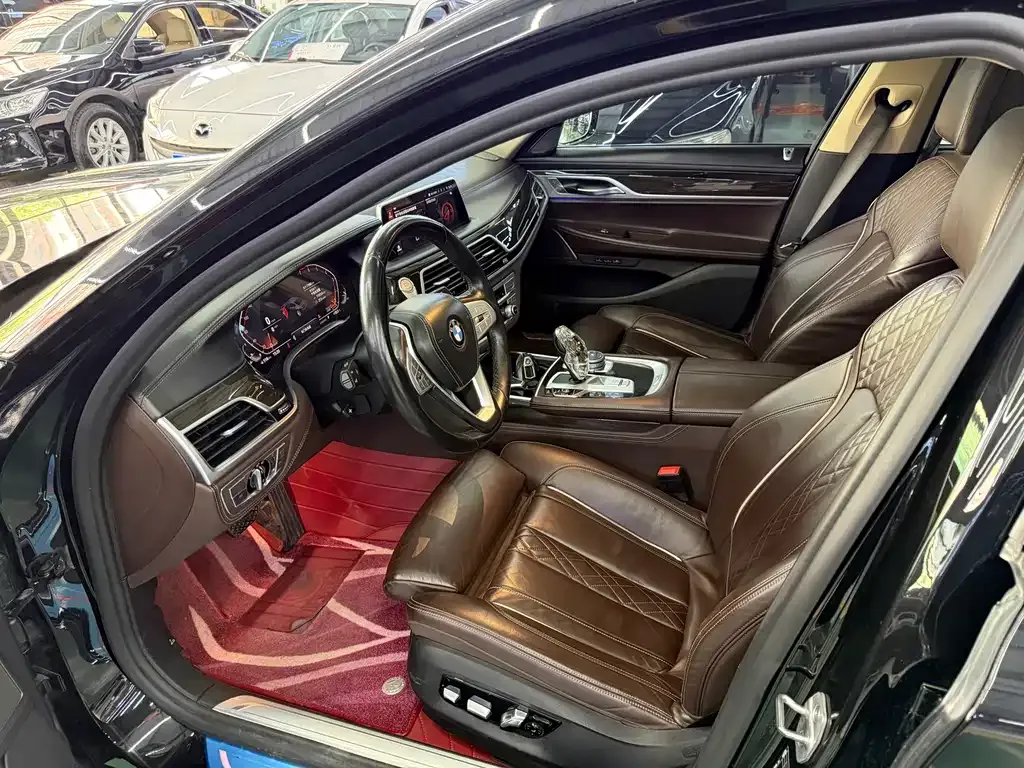 BMW 7 Series 2022 из CN, фото 5