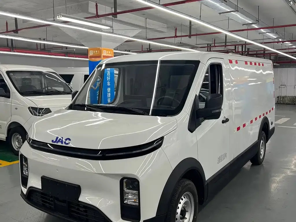 JAC Van Polo