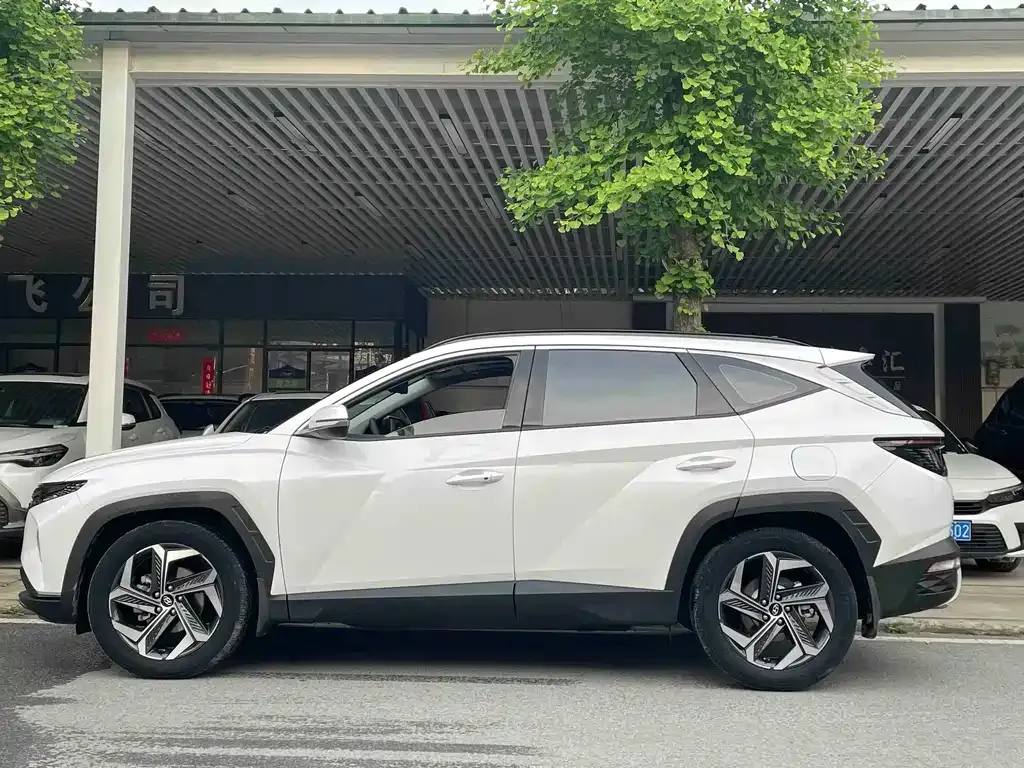 Hyundai Tucson — фото 7