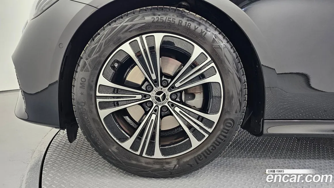 Mercedes-Benz E-Class 2025 из KR, фото 9