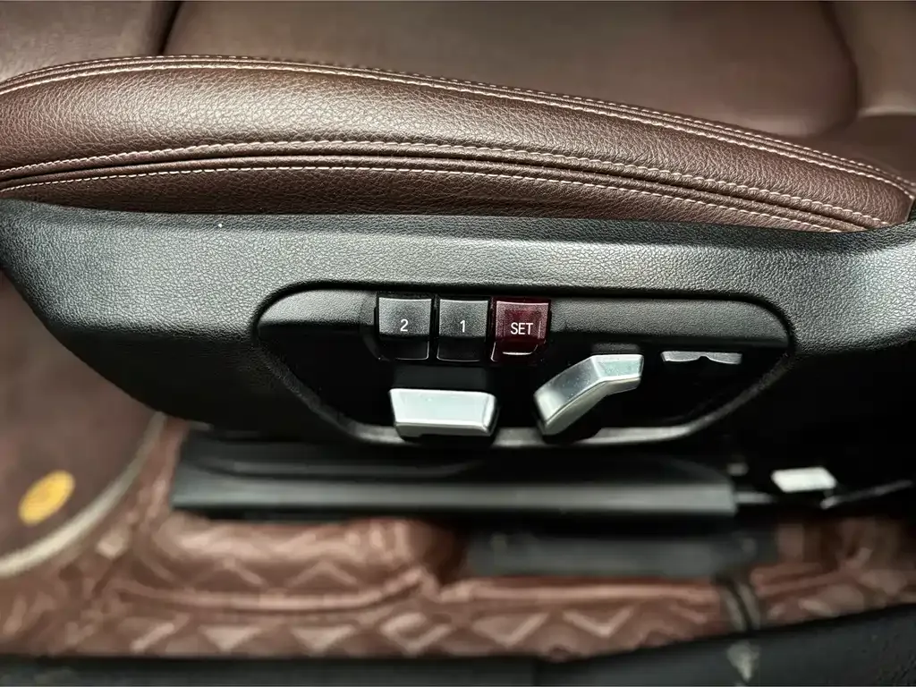 BMW X1 — фото 3