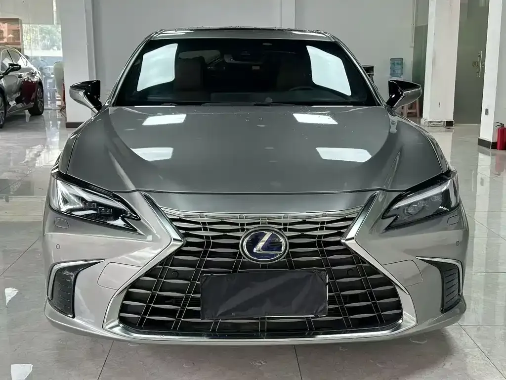 Lexus ES — фото 9