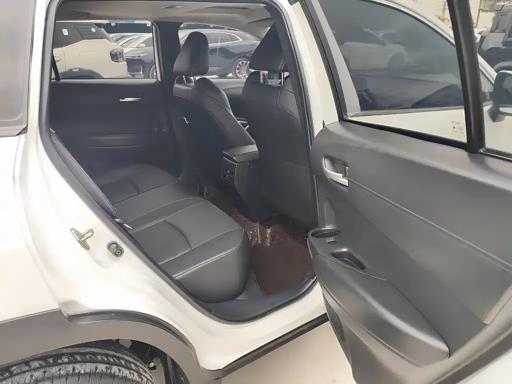 Toyota Frontlander 2022 из CN, фото 5