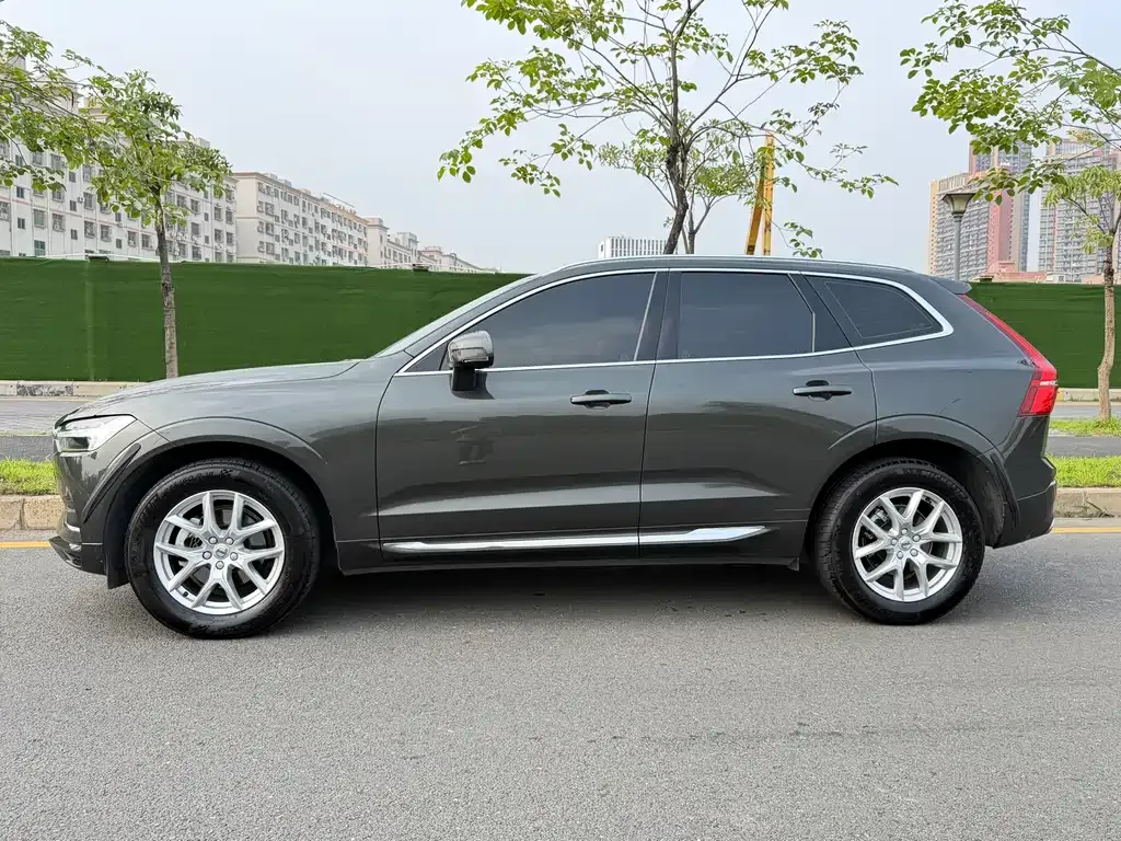 Volvo XC60 2021 из CN, фото 8