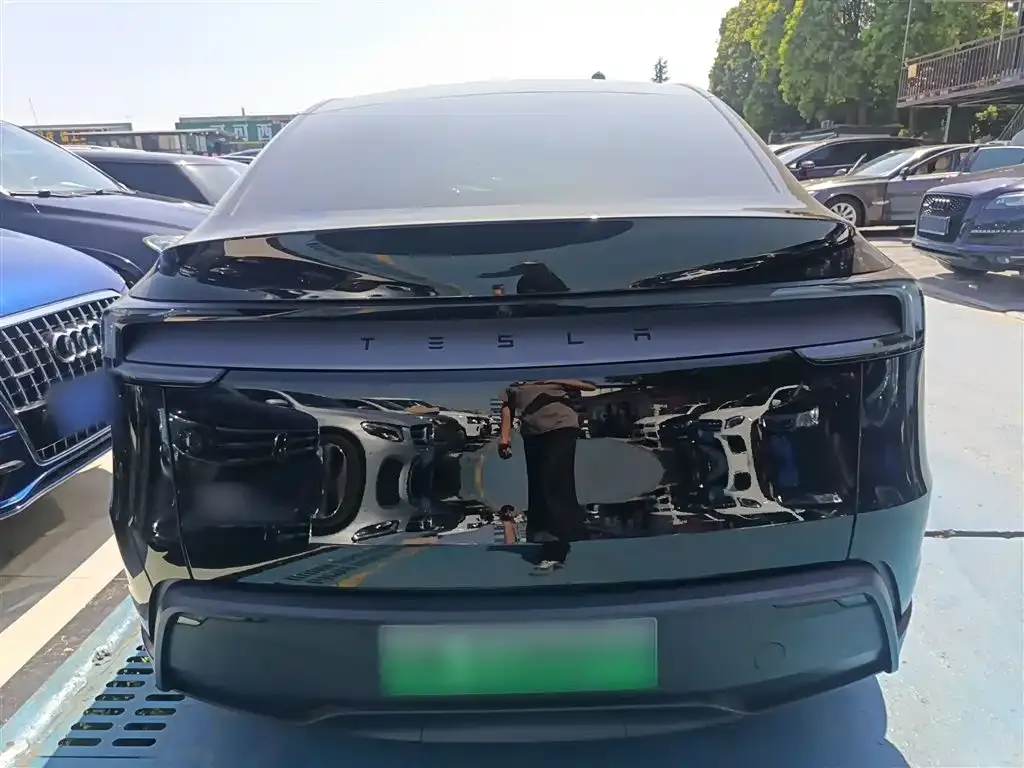 Tesla Model Y 2025 из CN, фото 9
