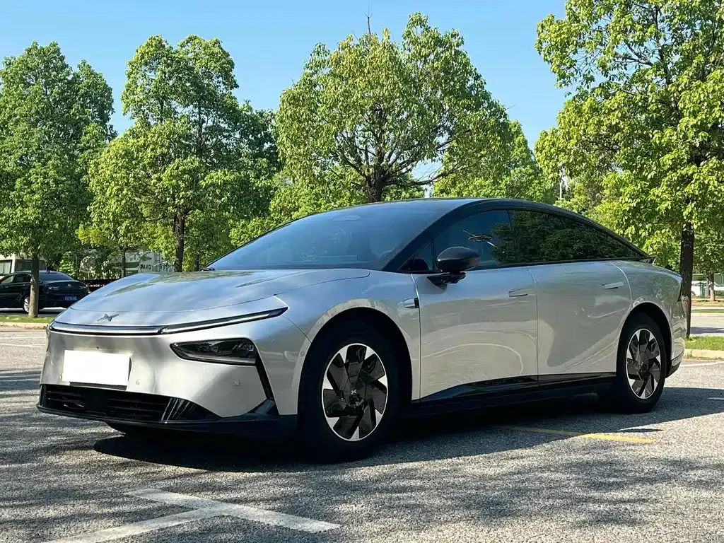 XPeng P7+ — фото 1