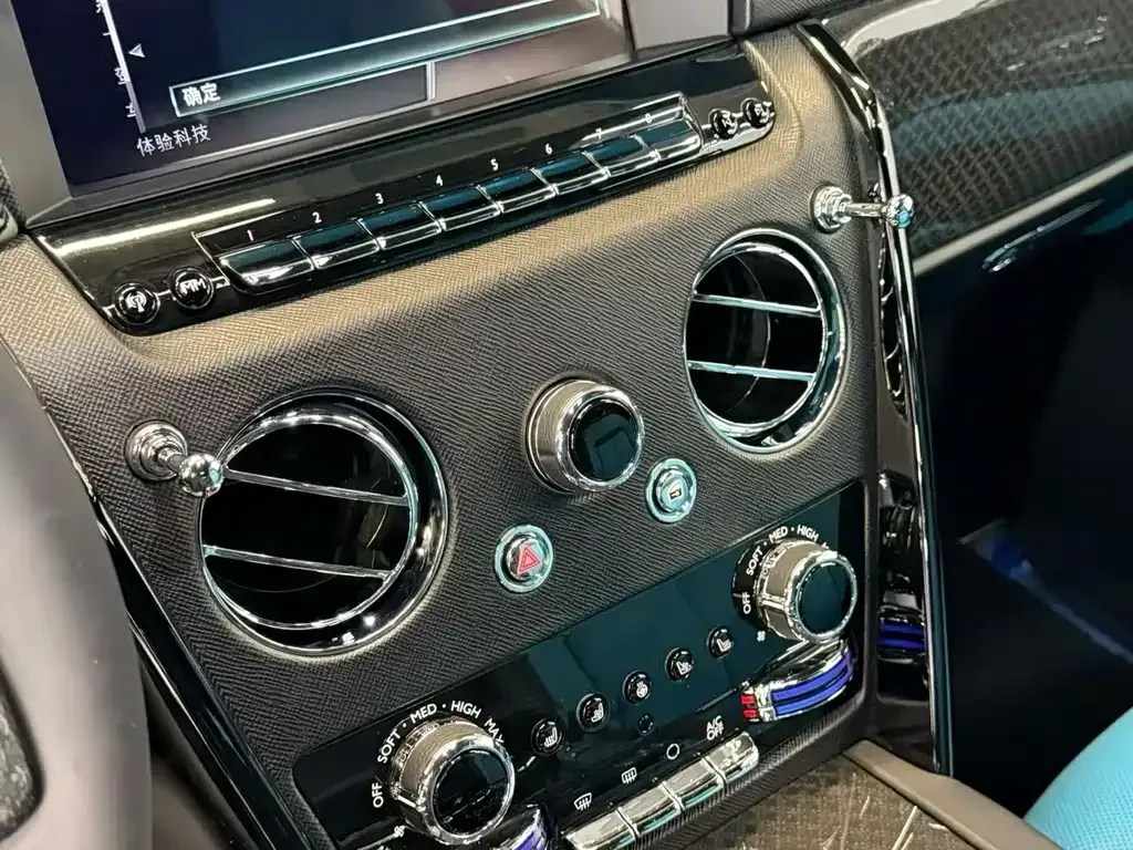 Rolls-Royce Cullinan 2022 из CN, фото 4