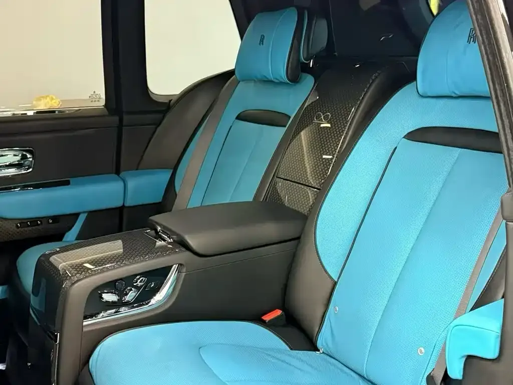 Rolls-Royce Cullinan 2022 из CN, фото 2