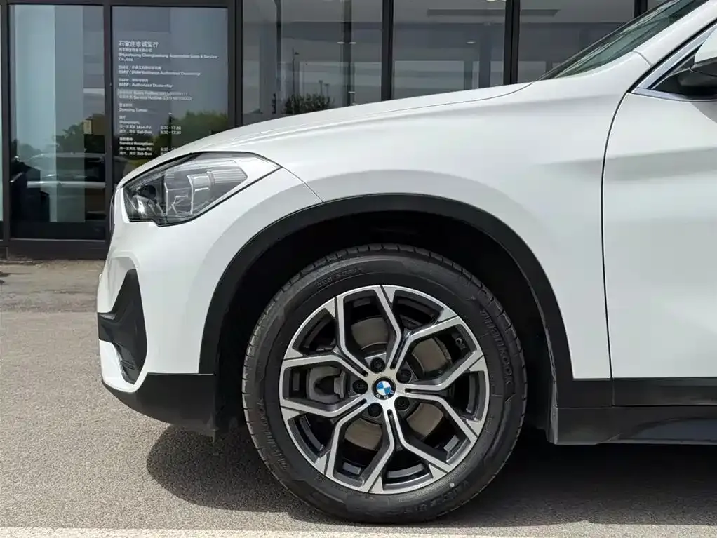 BMW X1 — фото 7