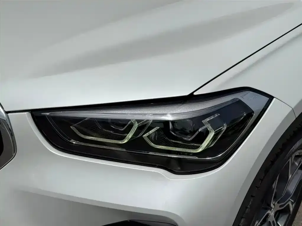 BMW X1 — фото 2