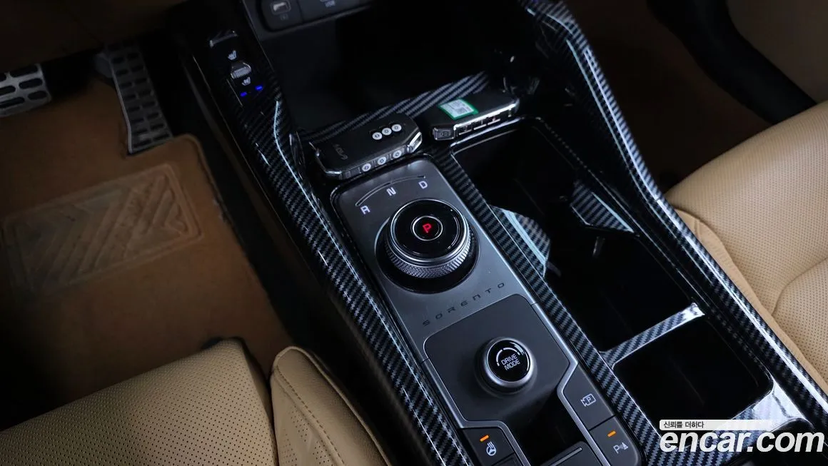 Kia Sorento — фото 5