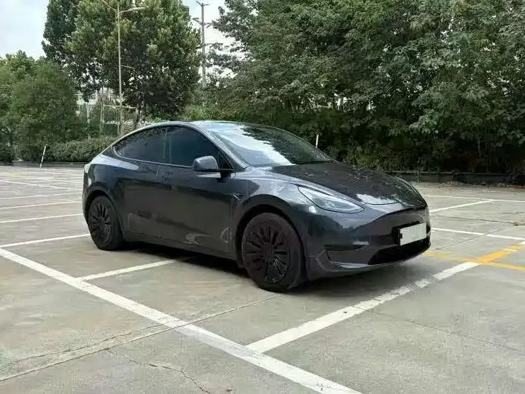 Tesla Model Y 2023 из CN, фото 8
