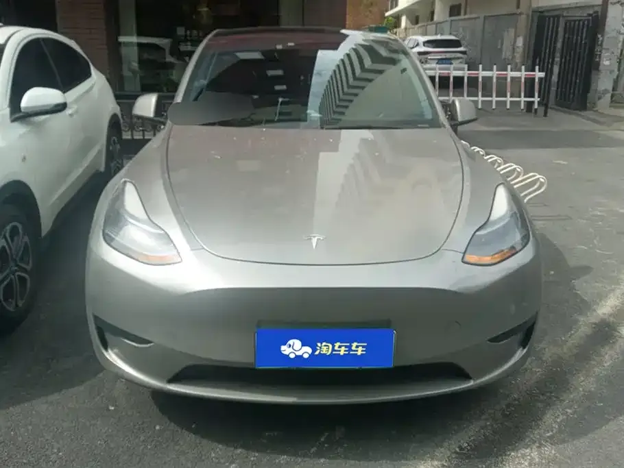 Tesla Model Y — фото 2