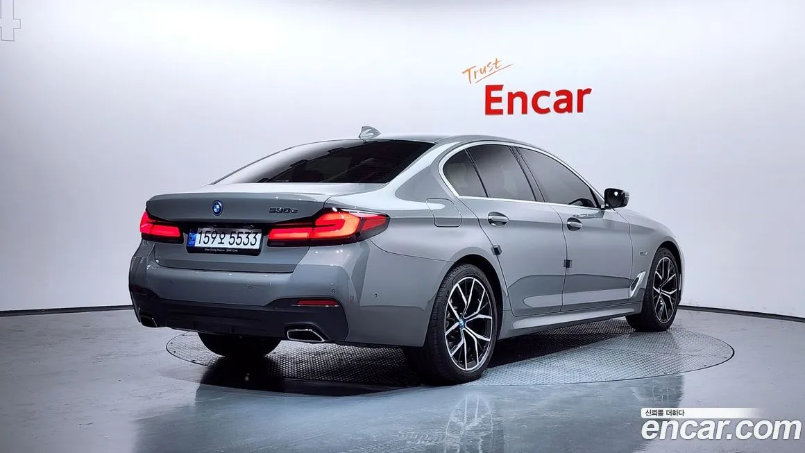 BMW 5-Series 2022 из KR, фото 4