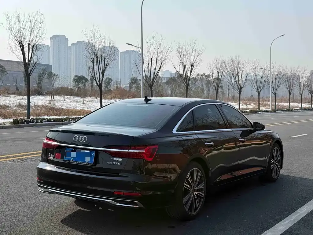 Audi A6L 2024 из CN, фото 5